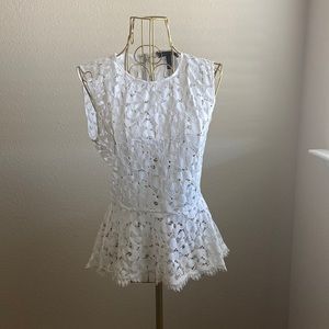 BCBGMAXAZRIA - White lace peplum top